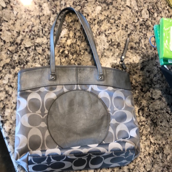 Coach tote - Picture 1 of 4